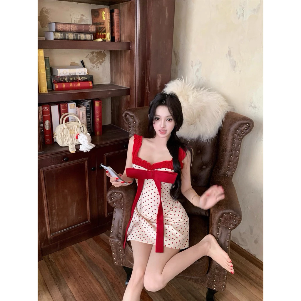 Đầm Nữ 2 Dây Nơ Ngực Hoạ Tiết Chấm Bi Đỏ A2007